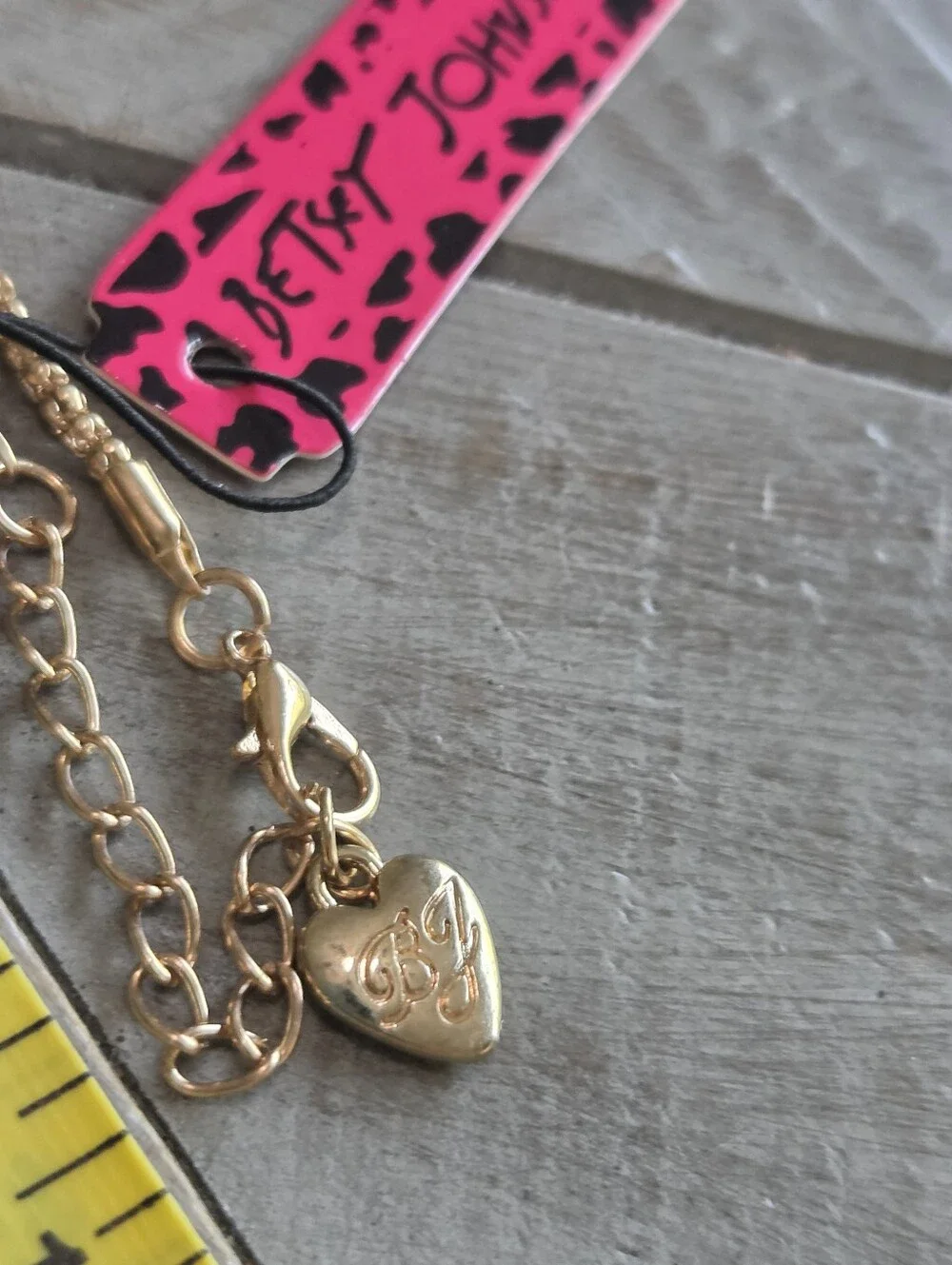 NWT Betsey Johnson Gold and Turquoise Jeweled Elephant Pendant Necklace